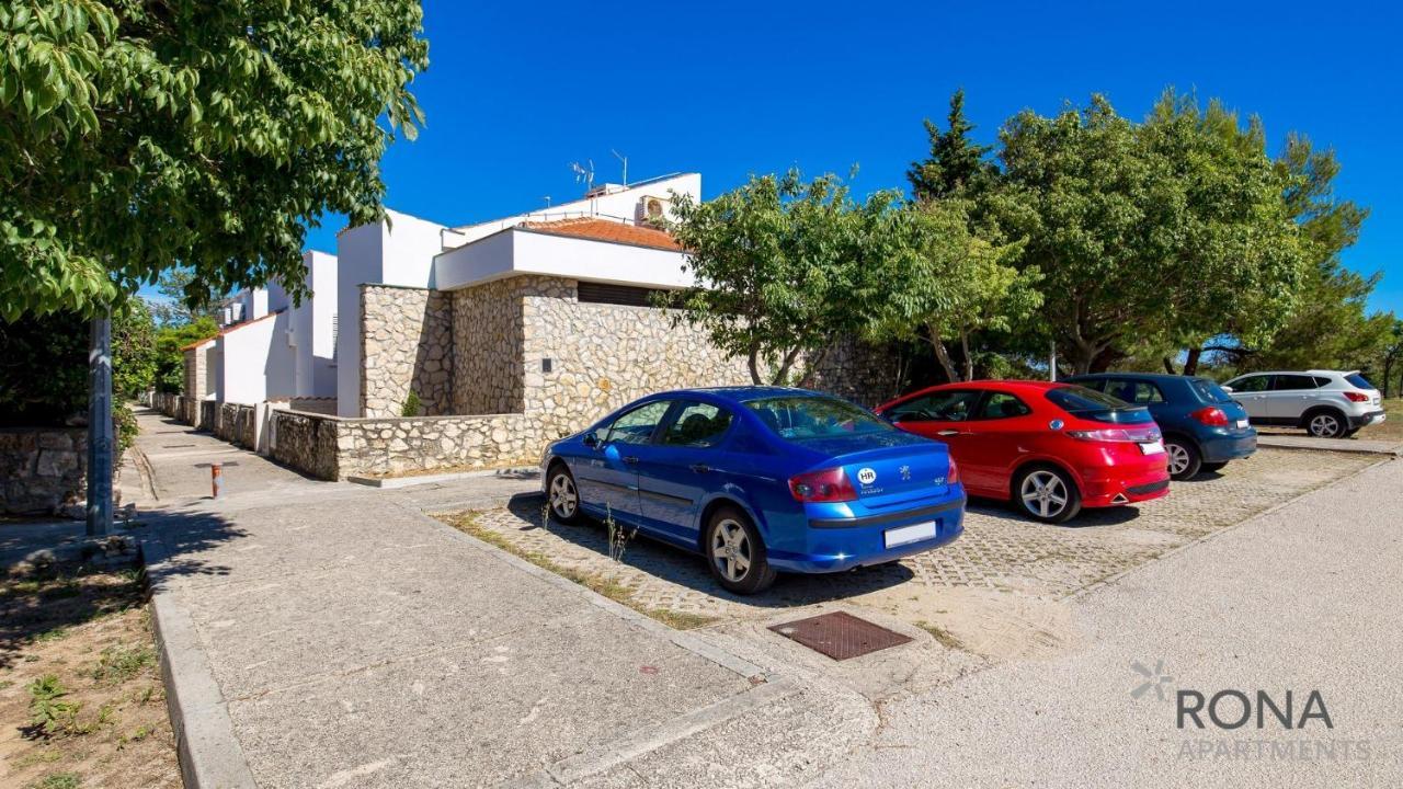 Rona Apartment Flower 1 And Flower 2 Novalja Exterior foto